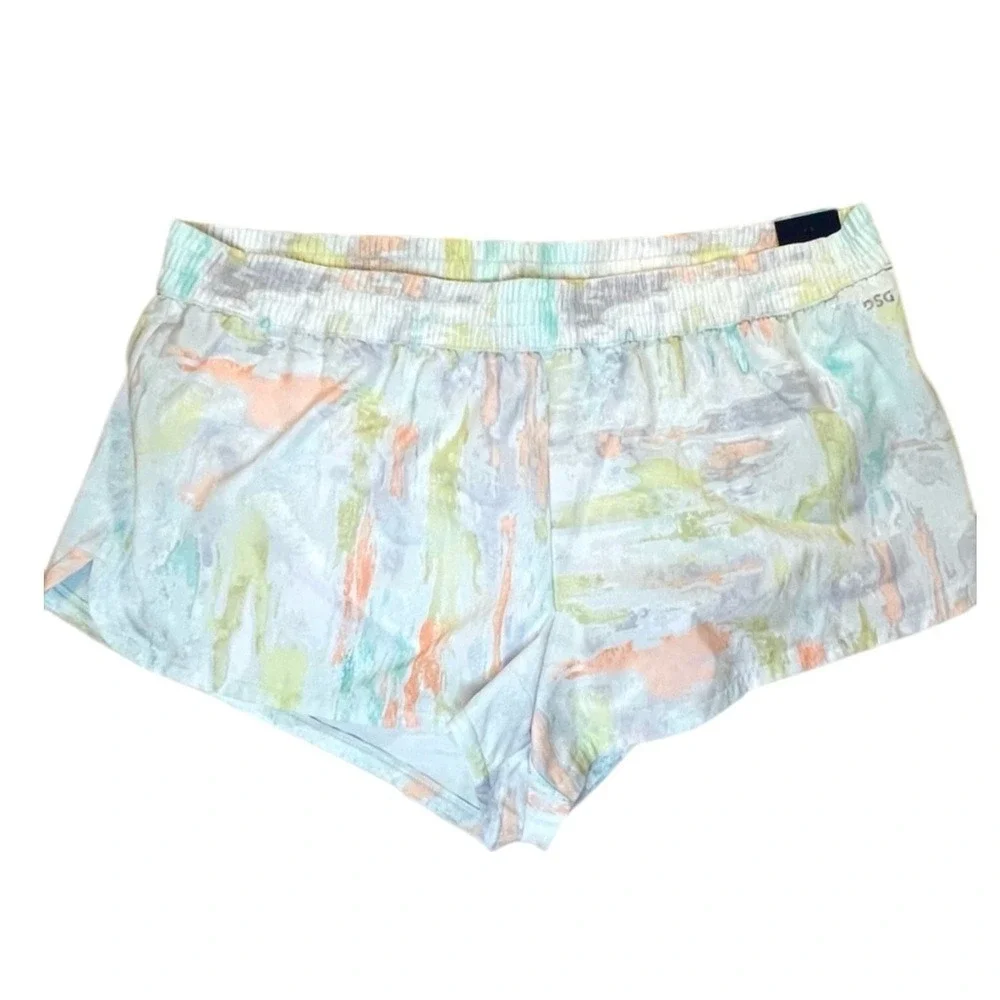 DSG Camo Multi Moisture-Wicking Women's‎ Shorts, Camo Color, Size XXL, NWT